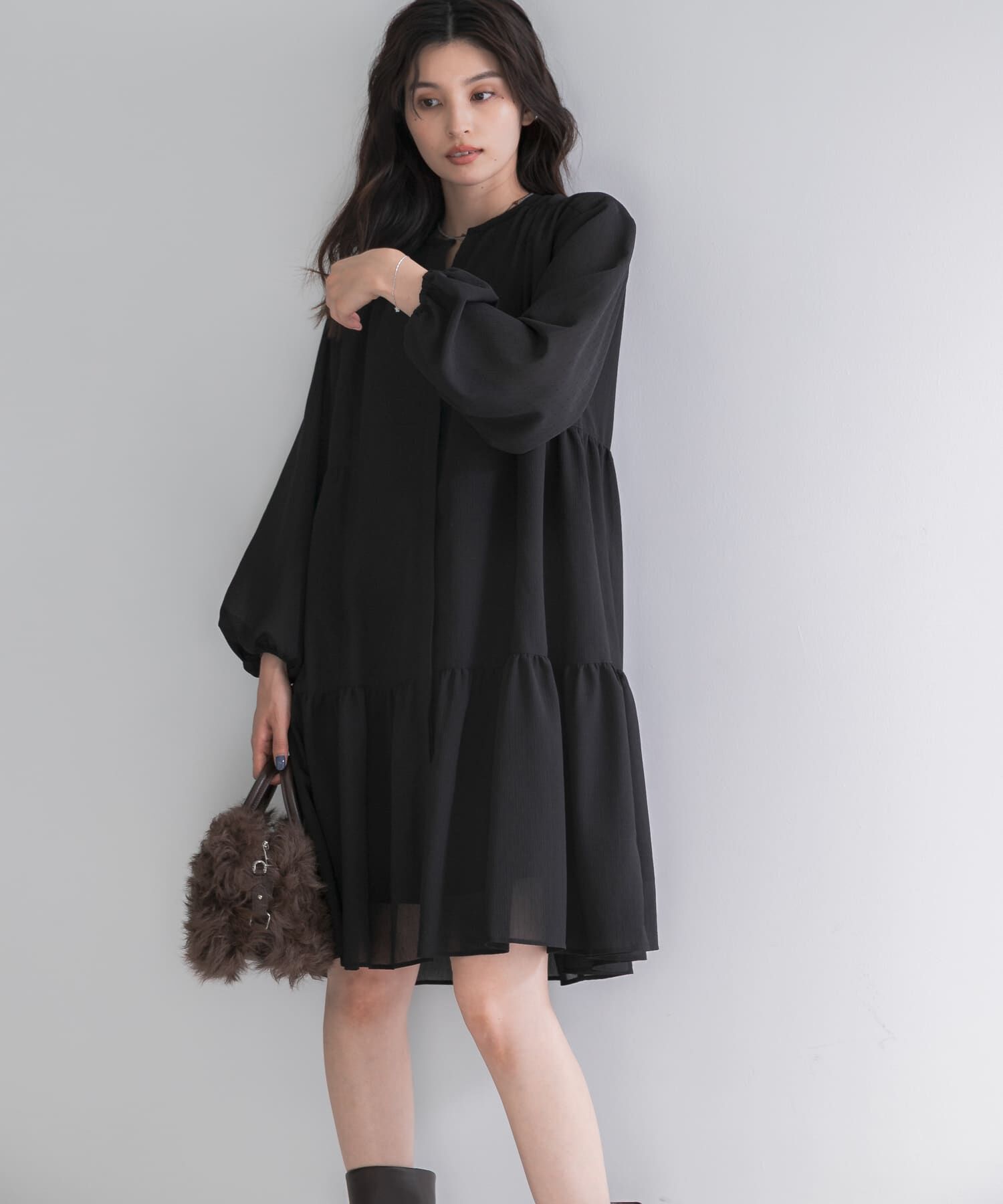URBAN RESEARCH ROSSO「キーネックボリュームミニワンピース」|ワンピース|ブラック