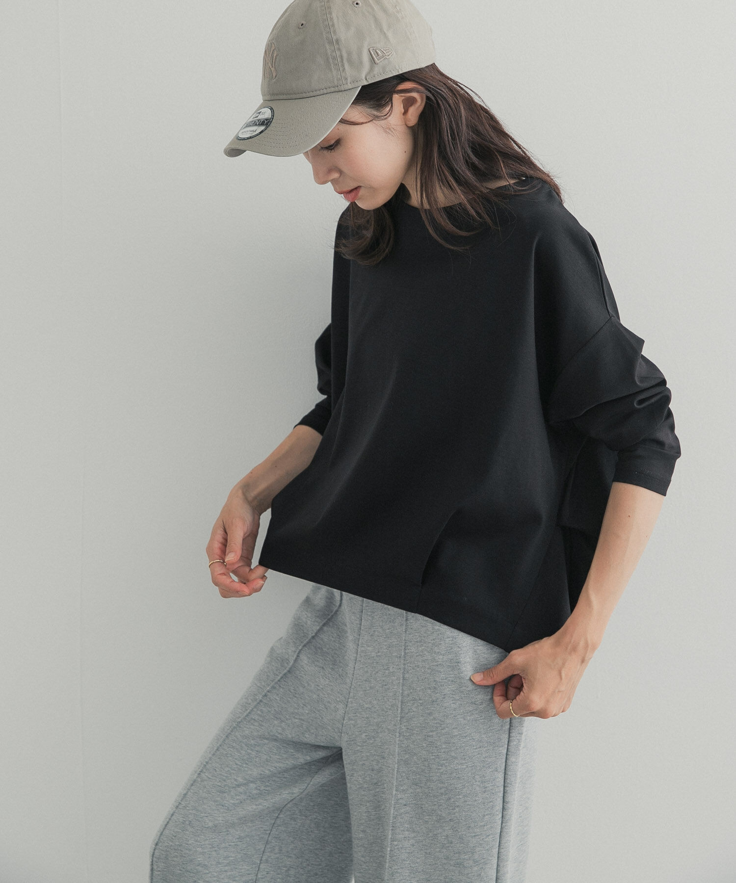 URBAN RESEARCH DOORS「コットンバックタック長袖プルオーバー 26AW」|Tシャツ・カットソー|ブラック