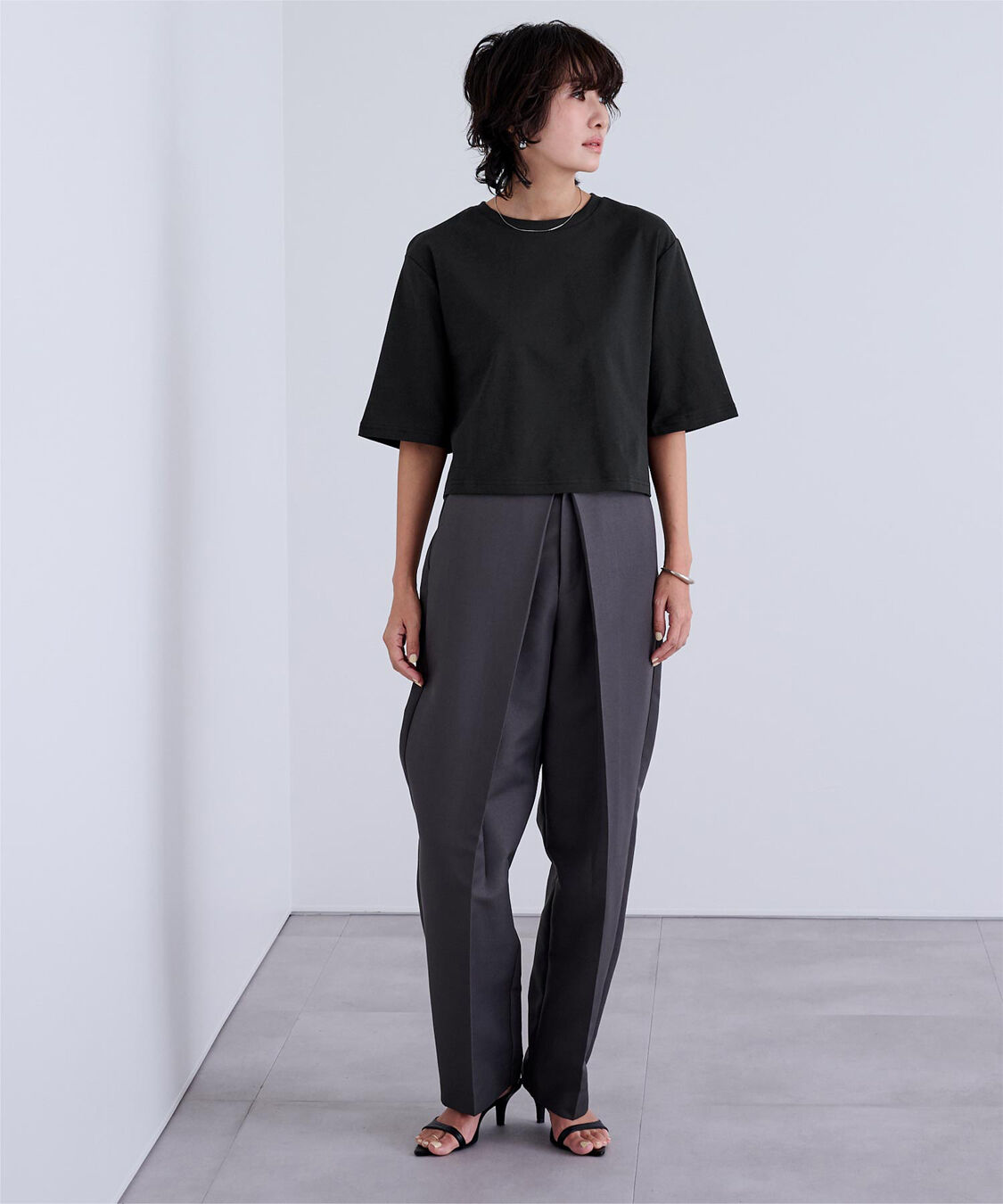 ur's「汗染み防止クロップドTシャツ」|Tシャツ・カットソー|