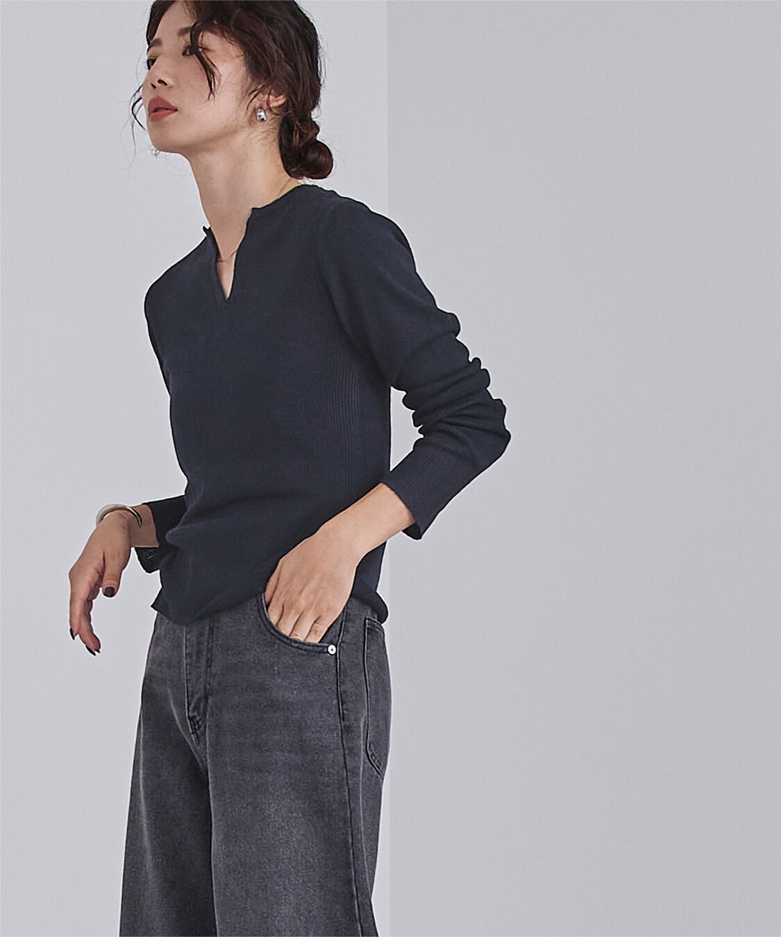 ur's「チクチクしないウールブレンドキーネックリブニット」|ニット・セーター|