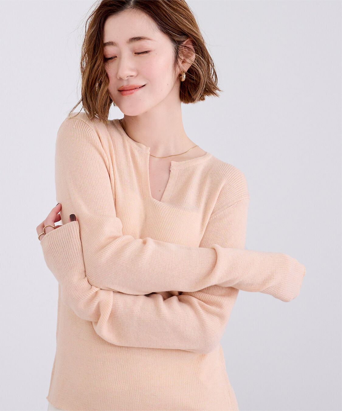 ur's「チクチクしないウールブレンドキーネックリブニット」|ニット・セーター|