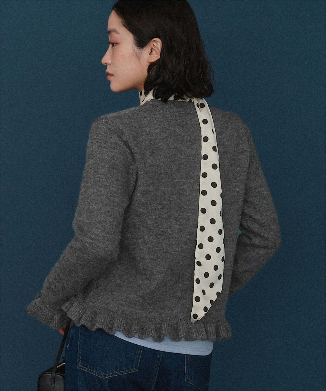miette「Vネックフリルニットカーディガン」|ニット・セーター|