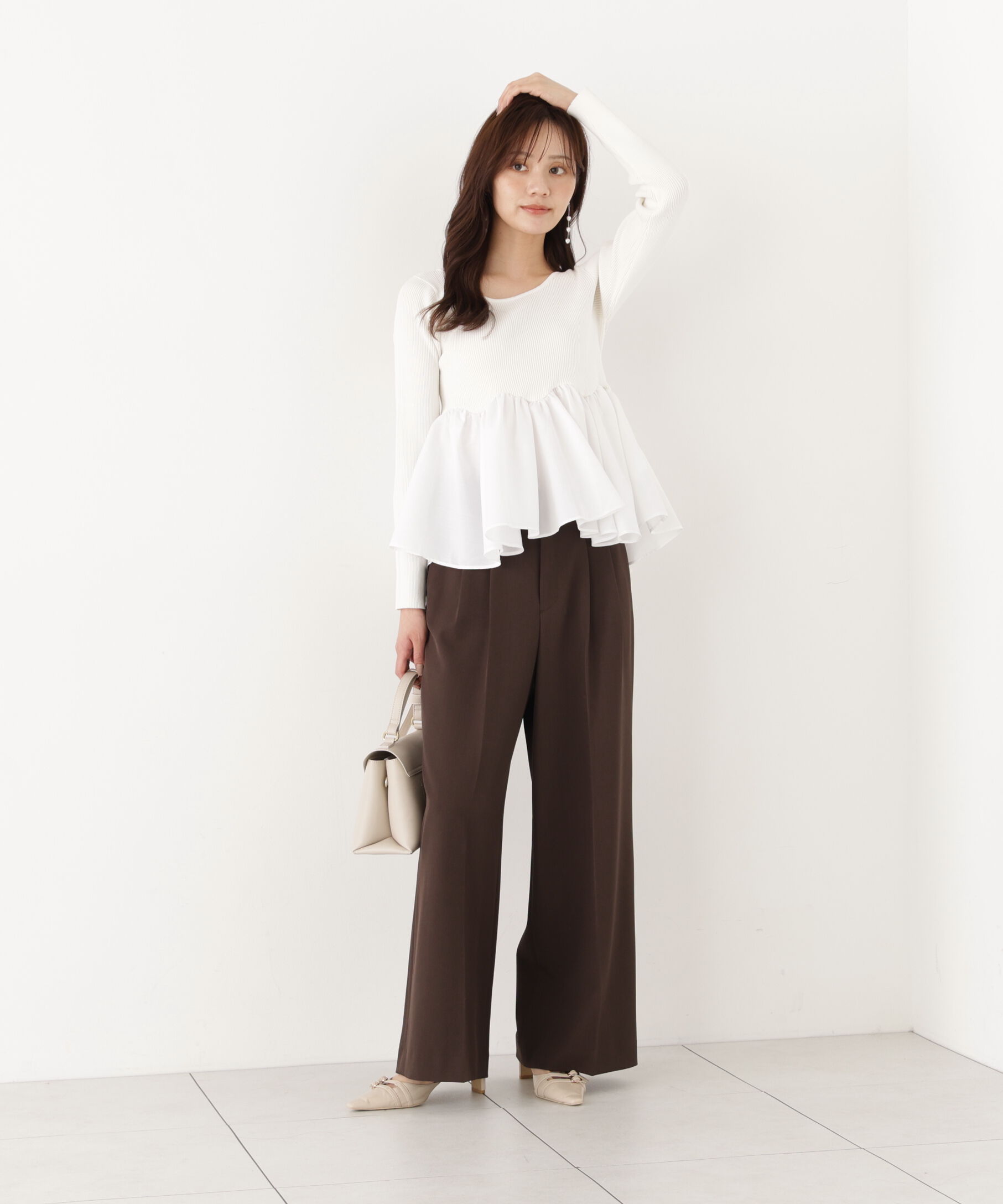  「＜a/mie＞チューリップペプラムヘムニット 26AW」|ニット・セーター|
