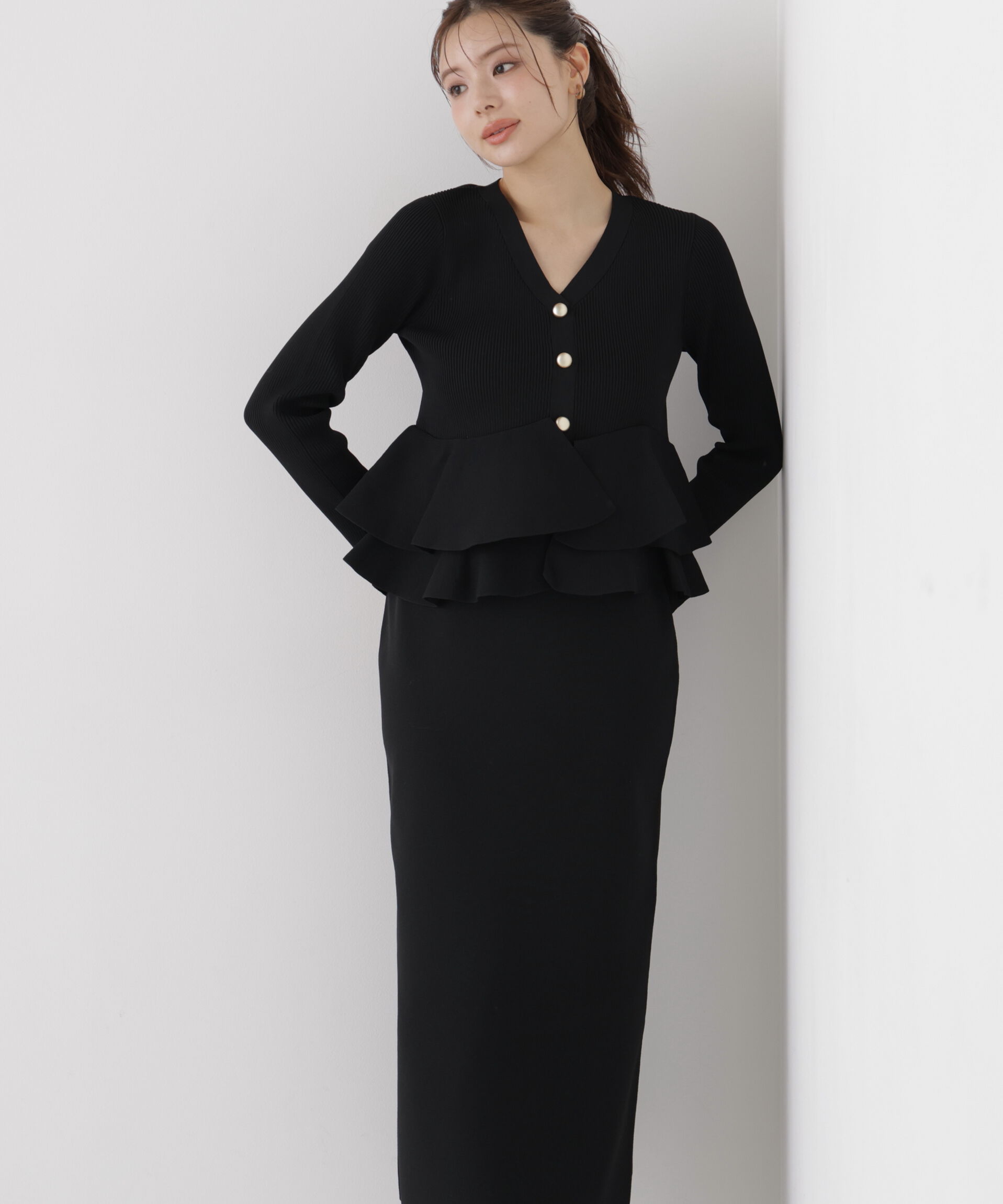 PROPORTION BODY DRESSING「変形ペプラムニットセットアップ 26AW」|ワンピース|ブラック