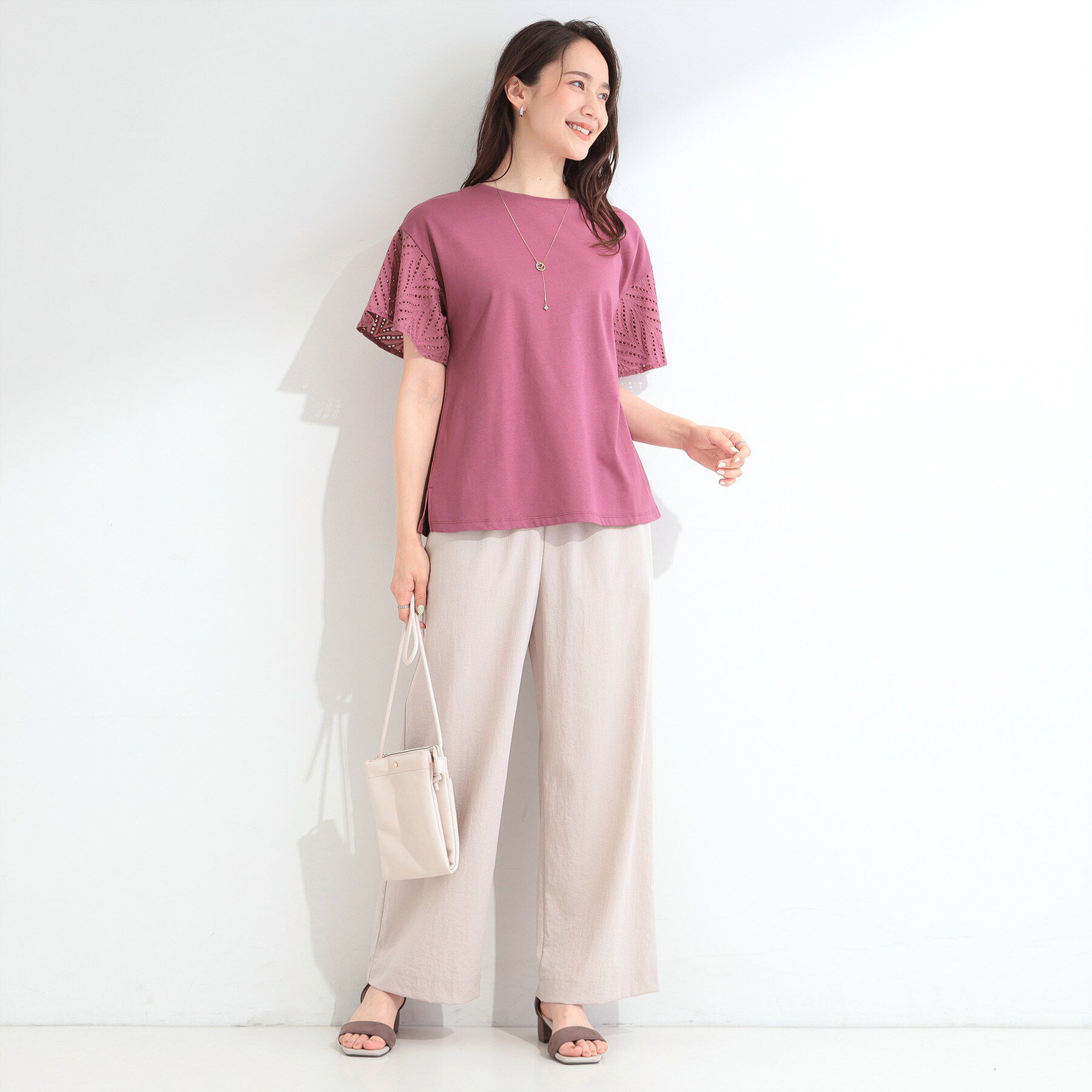 SHOO･LA･RUE「【S-LL/洗濯機可/体型カバー】汗じみが気になりにくい お袖レースフレアTシャツ」|Tシャツ・カットソー|