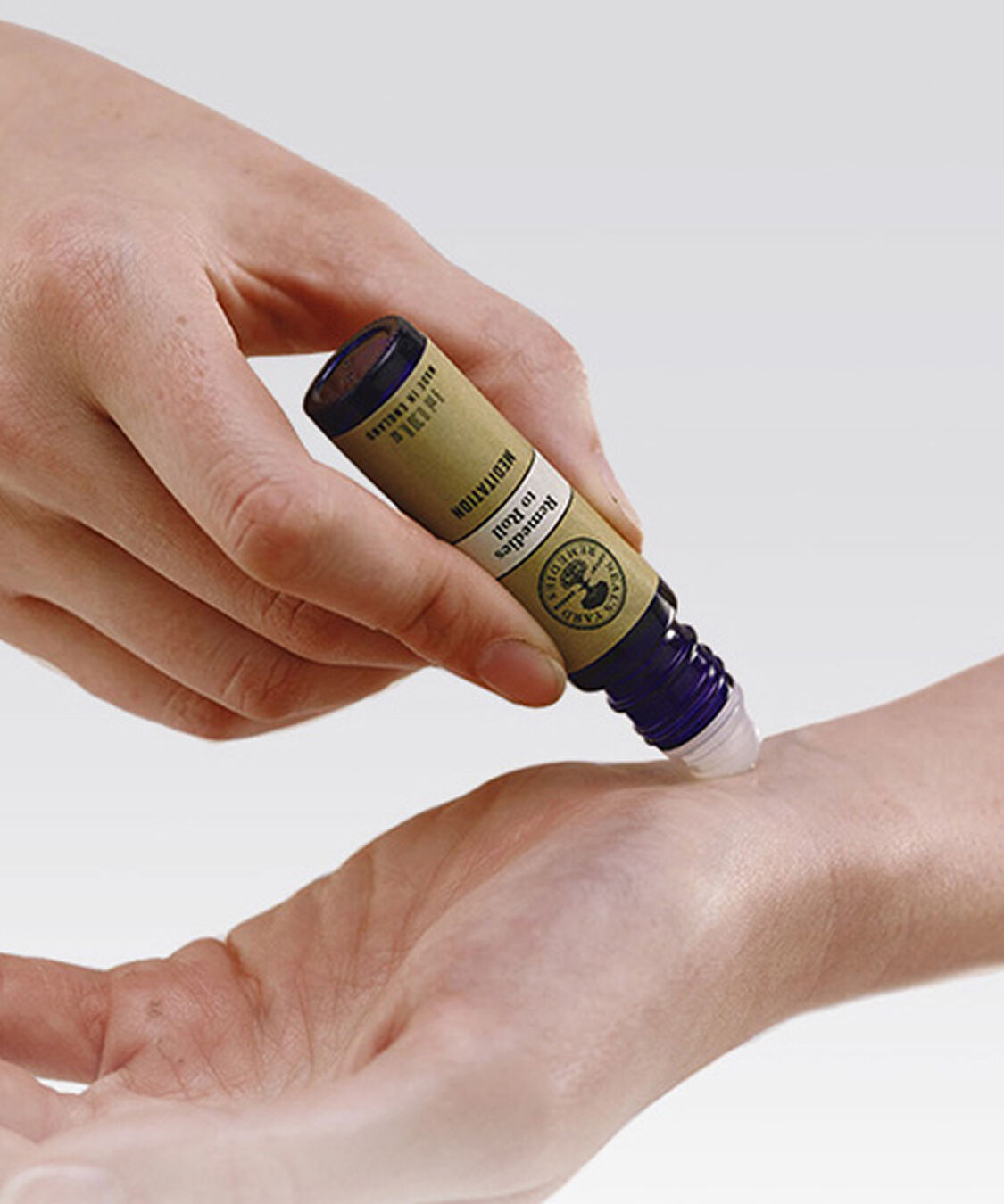 NEAL&rsquo;S YARD REMEDIES「アロマパルス パワー 9mL」|ネイルケア|
