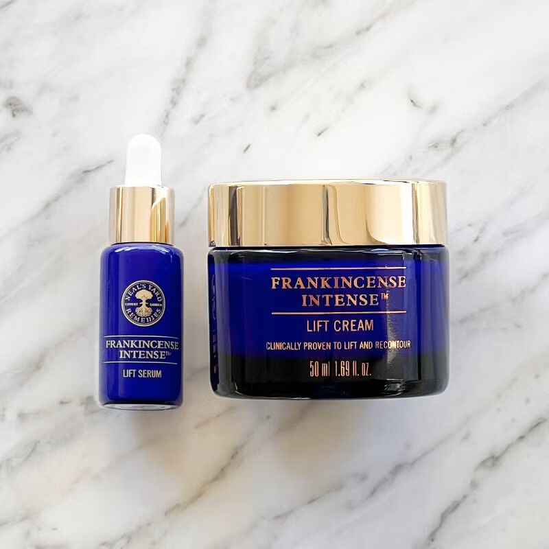 NEAL&rsquo;S YARD REMEDIES「【季節限定】フランキンセンス インテンス リフト ビューティセット」|美容液・オイル・クリーム|