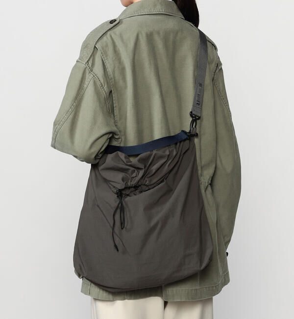  「STANDARD SUPPLY | DRAW STRING SHOULDER L GREY UNISEX」|ショルダー・メッセンジャー|