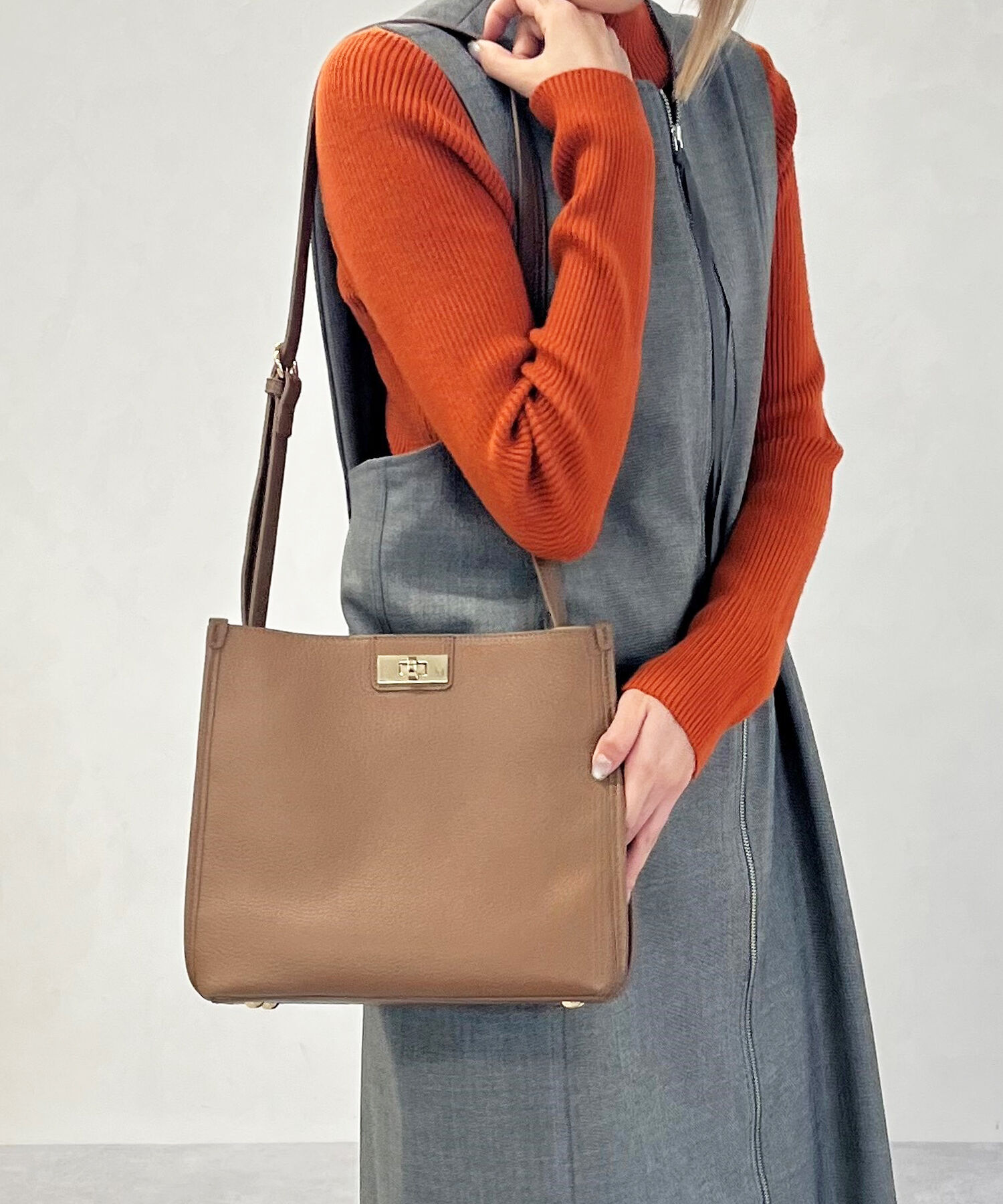 ORiental TRaffic「【BAG】スクエアショルダーバッグ/BA-240」|ショルダー・メッセンジャー|