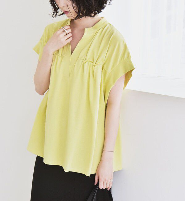 quaranciel「quaranciel:〈手洗い可能〉ギャザー スキッパー バンドカラー プルオーバー」|Tシャツ・カットソー|イエロー