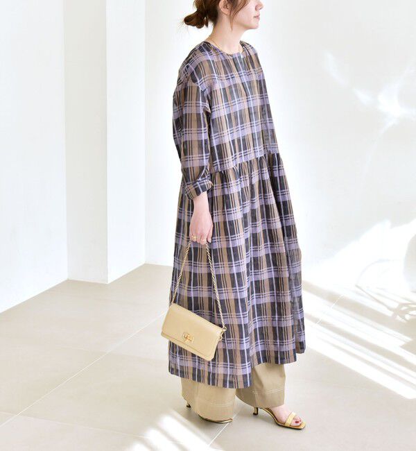 quaranciel「quaranciel:〈手洗い可能〉シアー チェック クルーネック ギャザー ワンピース」|ワンピース|