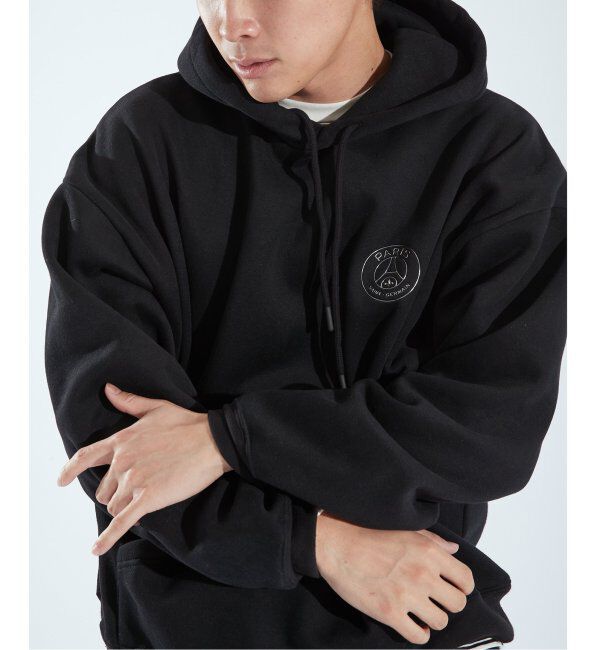 Paris Saint-Germain「【Paris Saint-Germain / パリ・サン＝ジェルマン】JP METALLIC LOGO HOODIE」|パーカー|ブラック