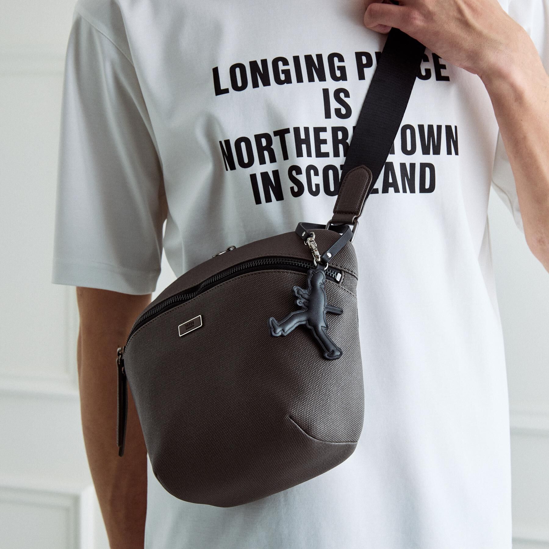 TAKEO KIKUCHI「【BOWLER HAT LABEL】ボーラーハットウォーカーチャーム」|キーケース|
