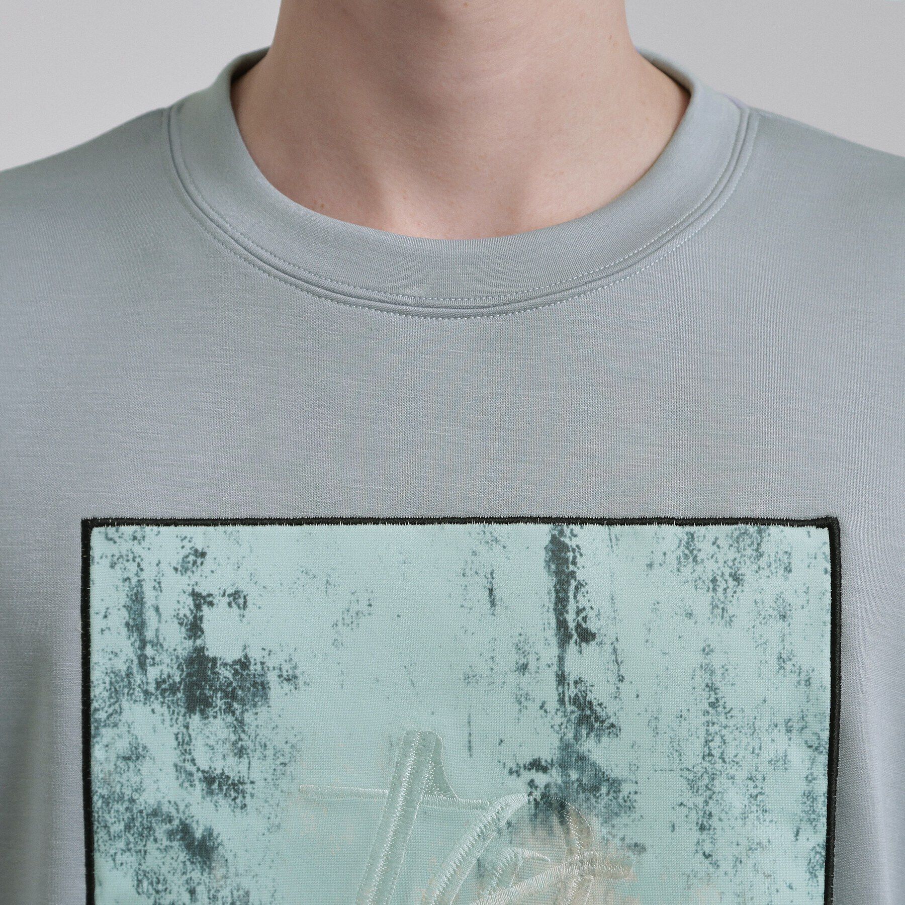 tk.TAKEO KIKUCHI「コンシールドエンブロTシャツ」|Tシャツ・カットソー|