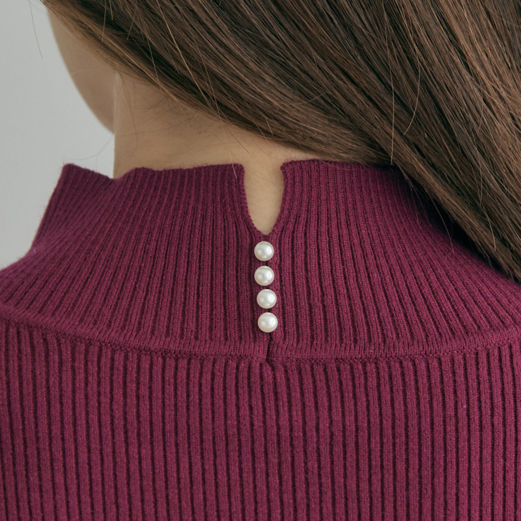 Couture broach「【大人フェミニンのBASIC】パール調リブニット【吸湿発熱・静電気防止・抗菌防臭・洗濯機可】」|ニット・セーター|