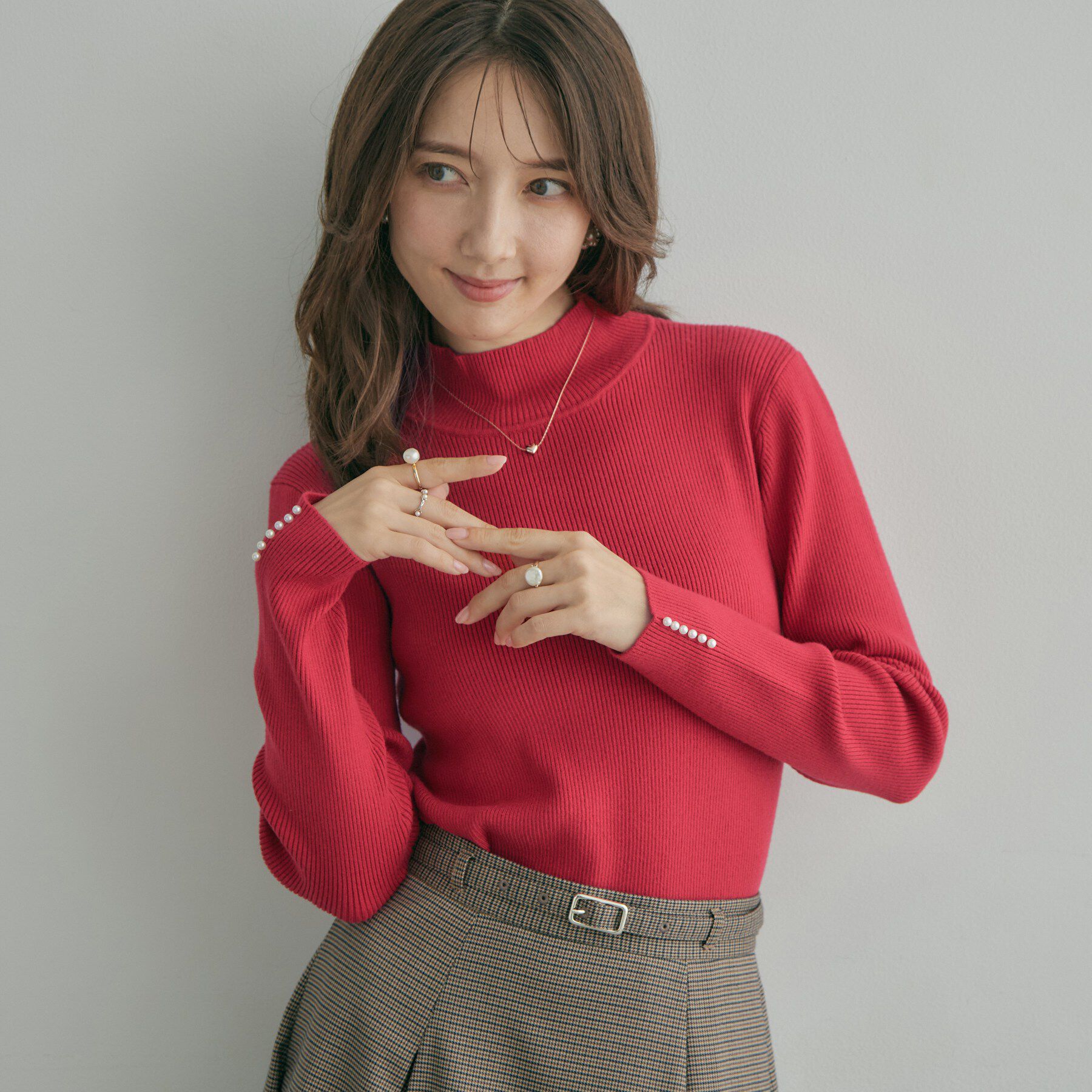 Couture broach「【大人フェミニンのBASIC】パール調リブニット【吸湿発熱・静電気防止・抗菌防臭・洗濯機可】」|ニット・セーター|レッド(063)