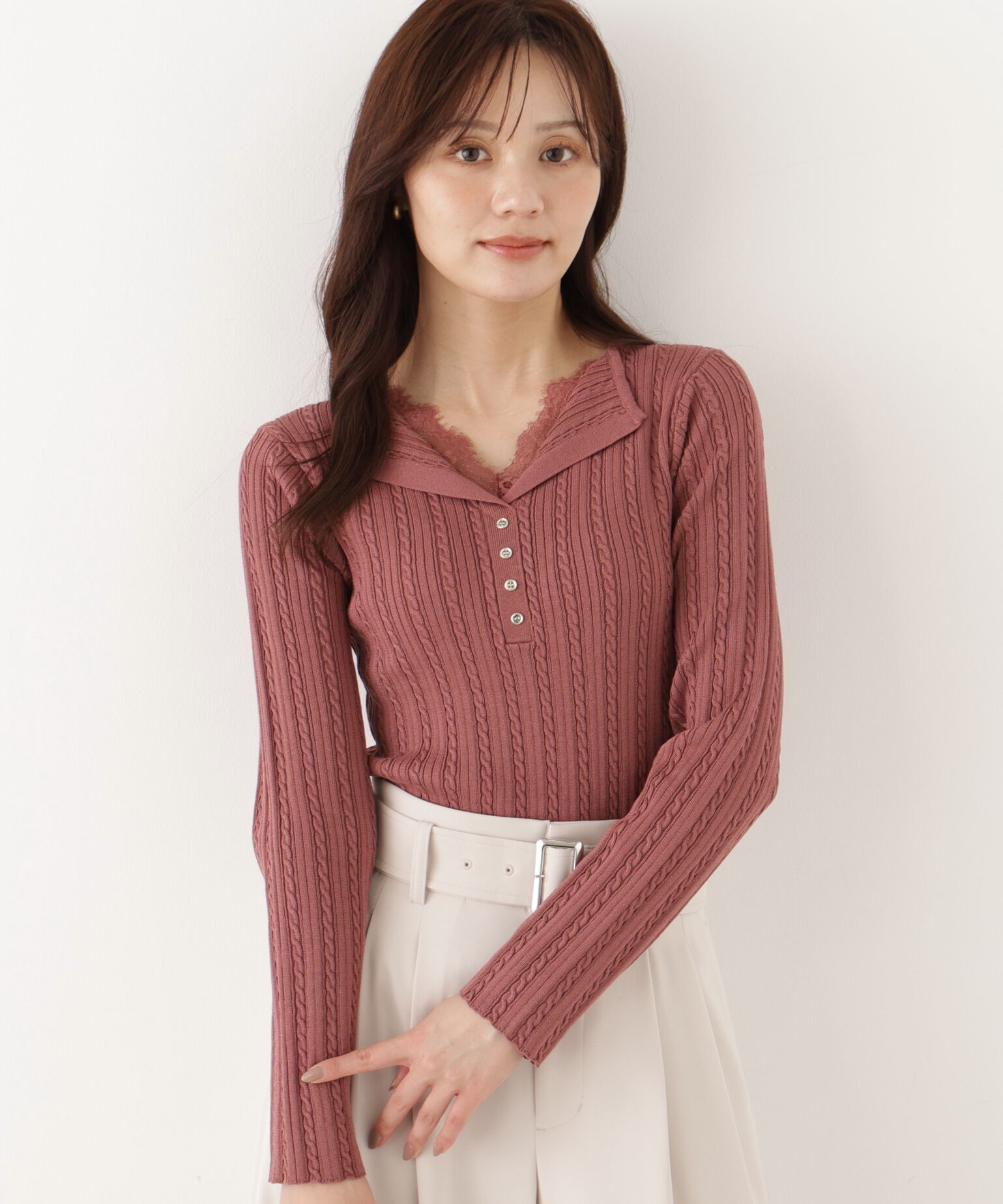  「＜a/mie＞レースレイヤード変形ヘンリーニット 26AW」|ニット・セーター|
