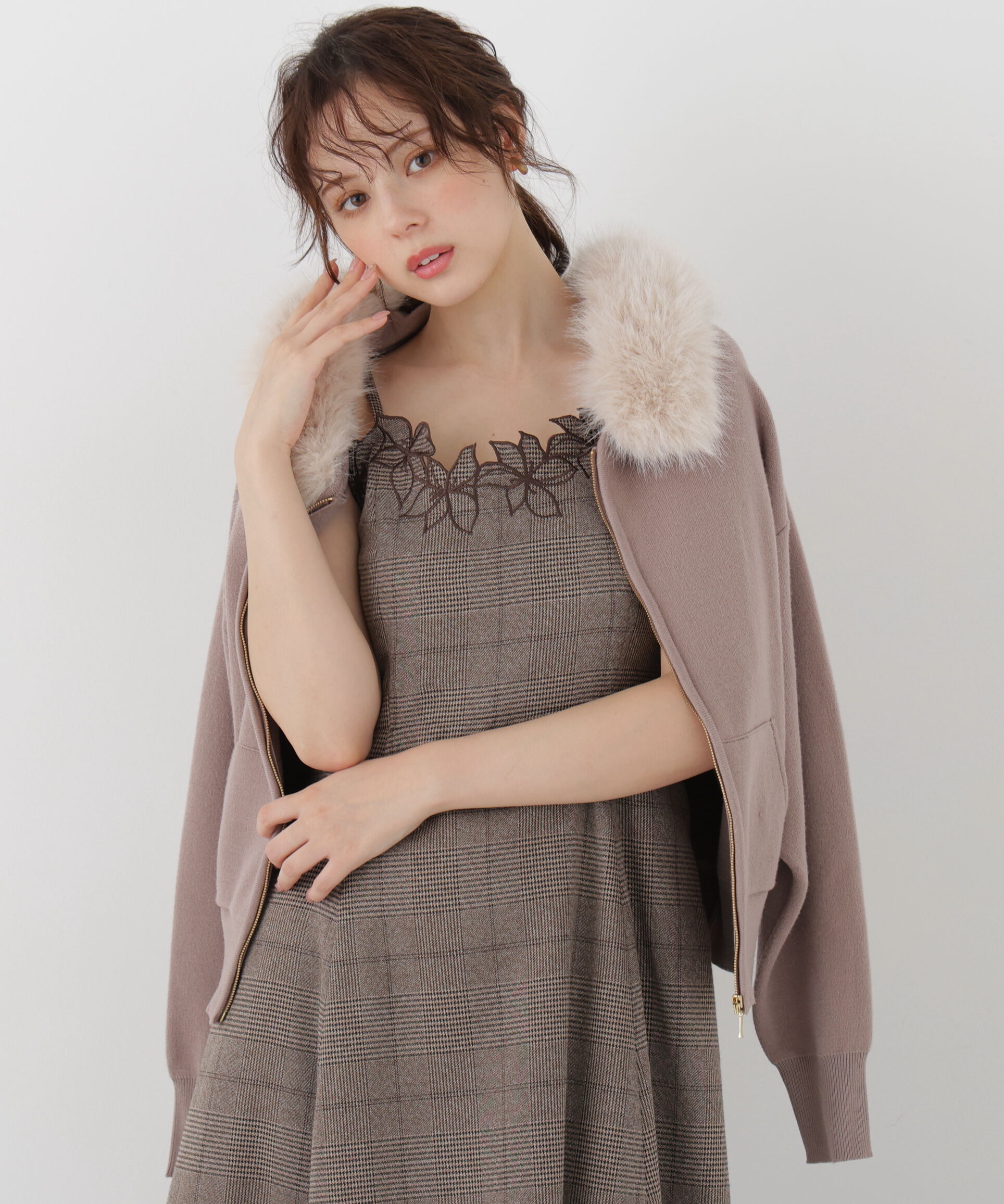 PROPORTION BODY DRESSING「フェイクファー付きニットパーカー 26AW」|ニット・セーター|モカ1