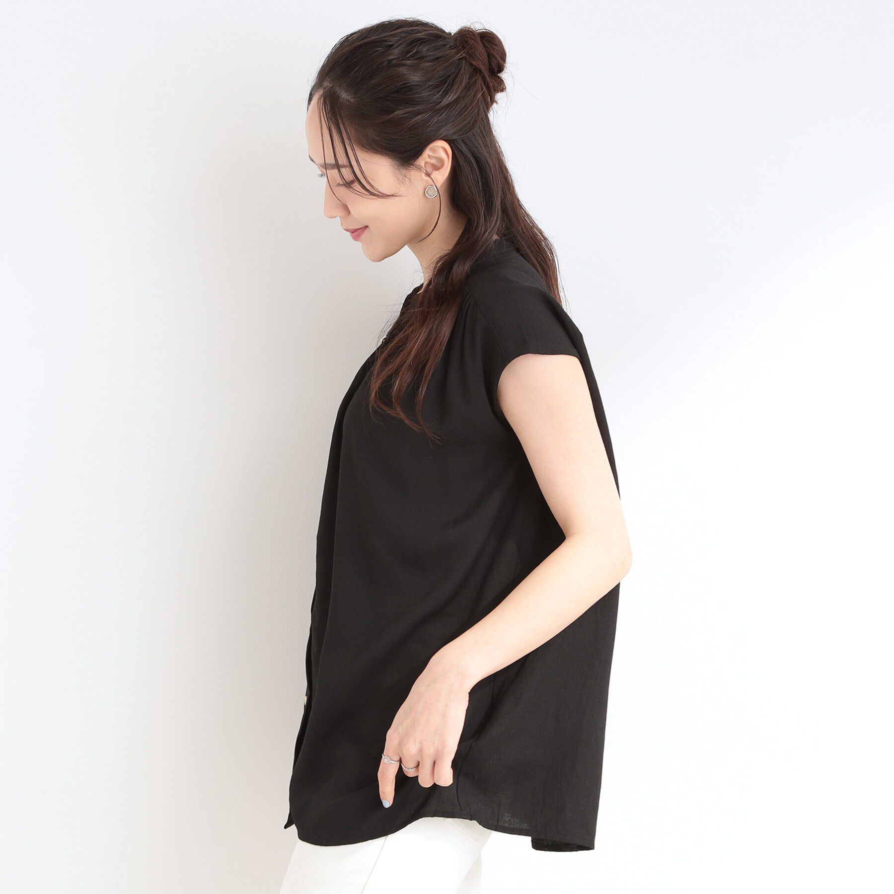 SHOO･LA･RUE「【S-LL/洗濯後しわになりにくい】上品にきれい見え スラブギャザーブラウス」|シャツ・ブラウス|