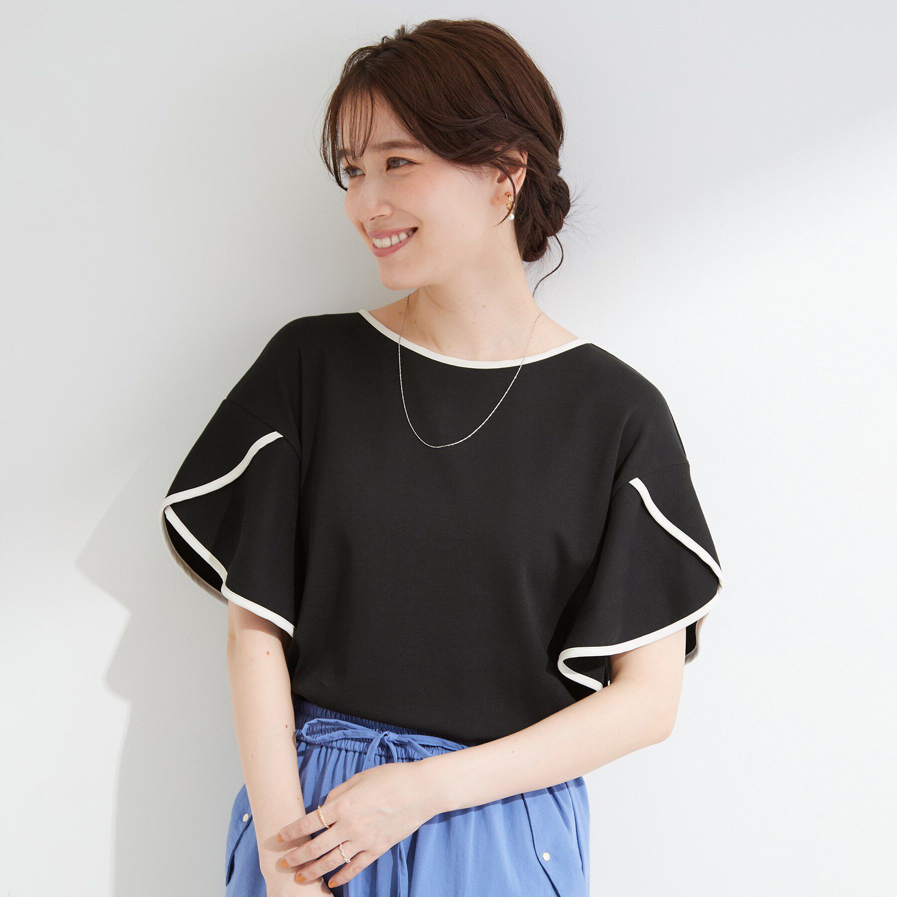SHOO･LA･RUE「【洗濯機可/S-LL】配色パイピング フレアスリーブトップス」|Tシャツ・カットソー|