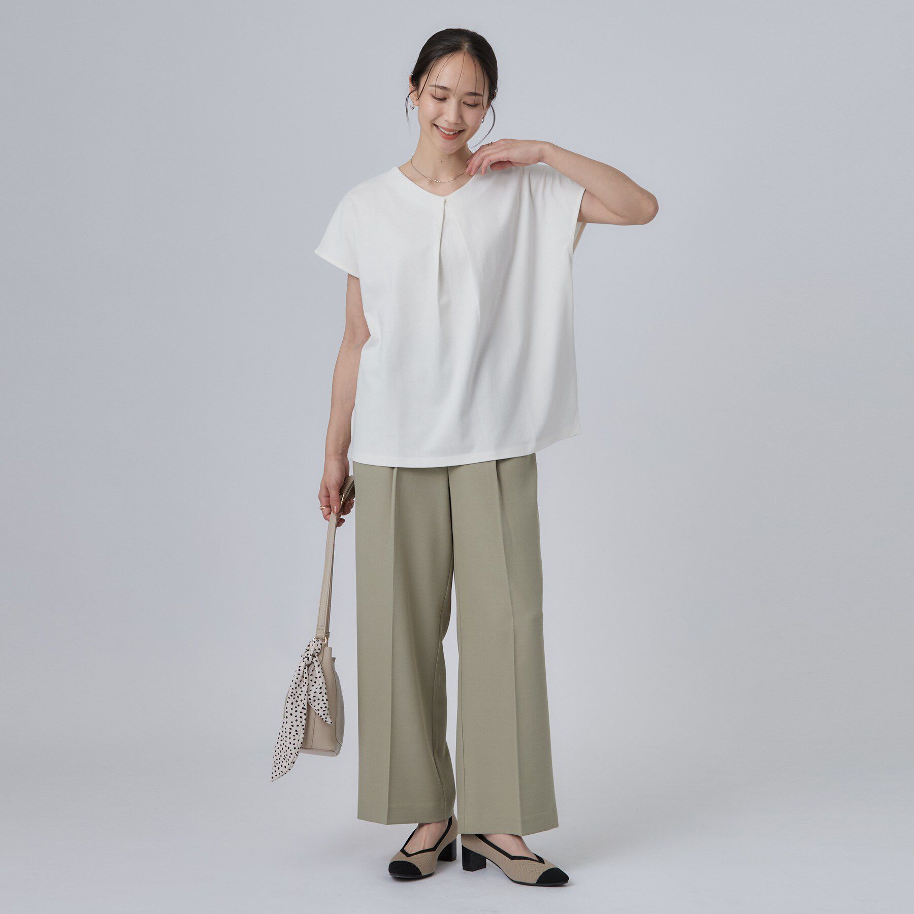 SHOO･LA･RUE「【前後2WAY/S-LL/洗濯機可】楽に着られて好印象 やわらかトップス」|Tシャツ・カットソー|