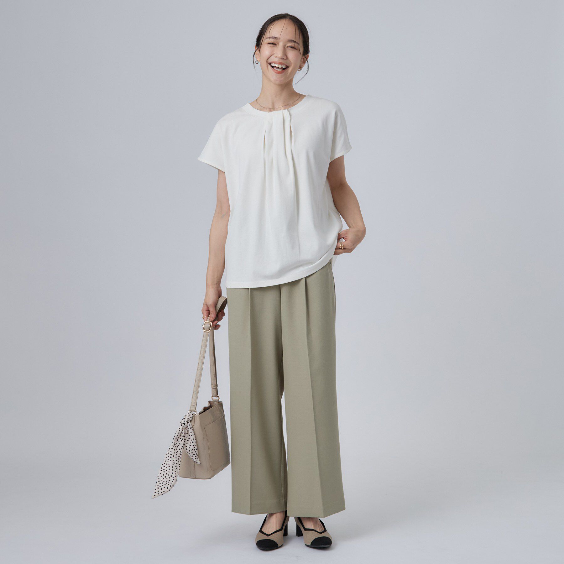 SHOO･LA･RUE「【前後2WAY/S-LL/洗濯機可】楽に着られて好印象 やわらかトップス」|Tシャツ・カットソー|