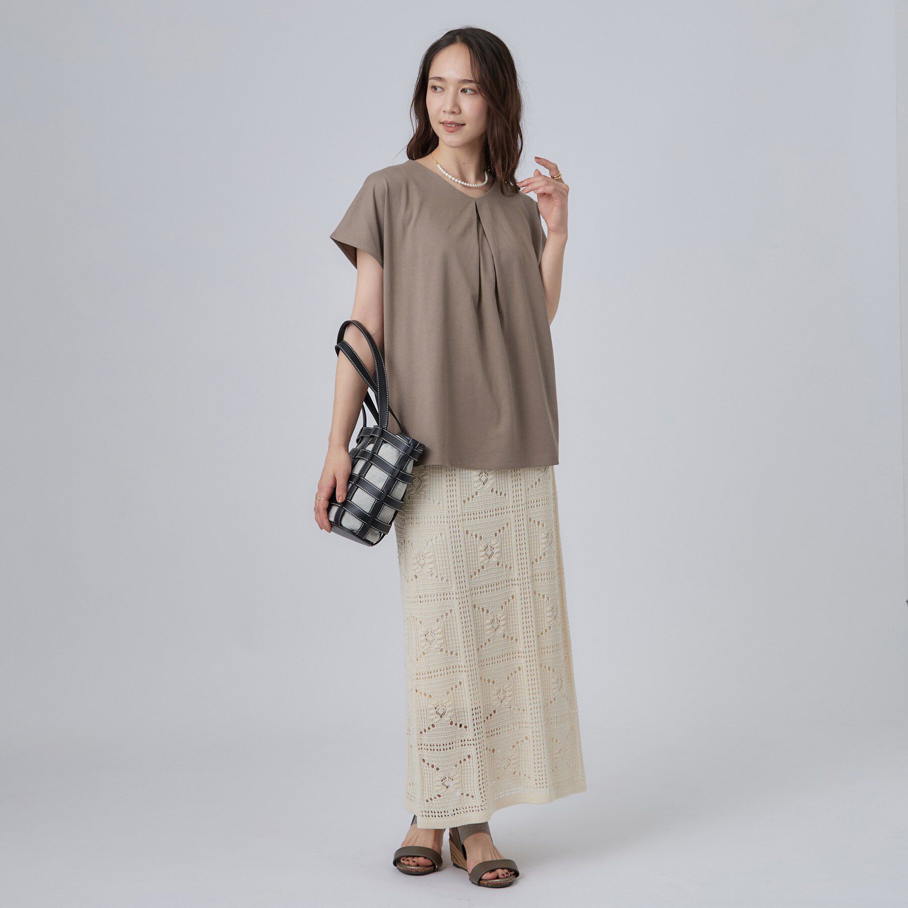 SHOO･LA･RUE「【前後2WAY/S-LL/洗濯機可】楽に着られて好印象 やわらかトップス」|Tシャツ・カットソー|