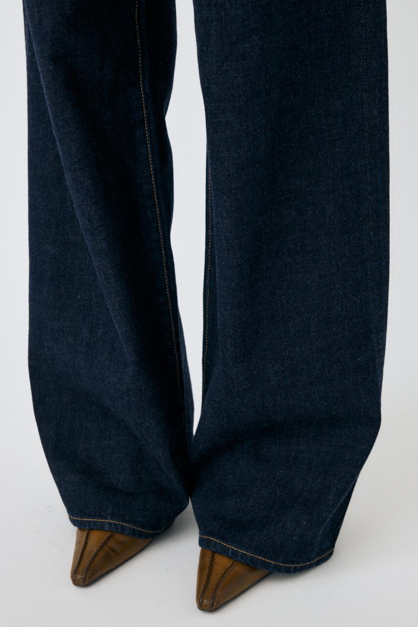 MOUSSY「TUCK WIDE ストレートデニム」|デニム|