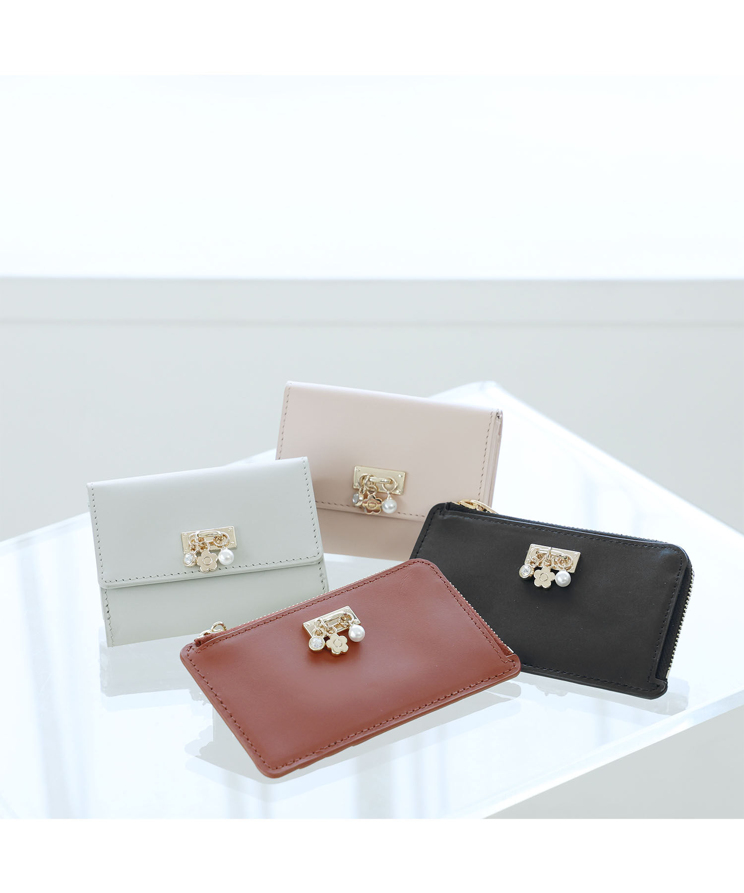MARY QUANT「スウェイチャーム ミニウォレット」|財布|