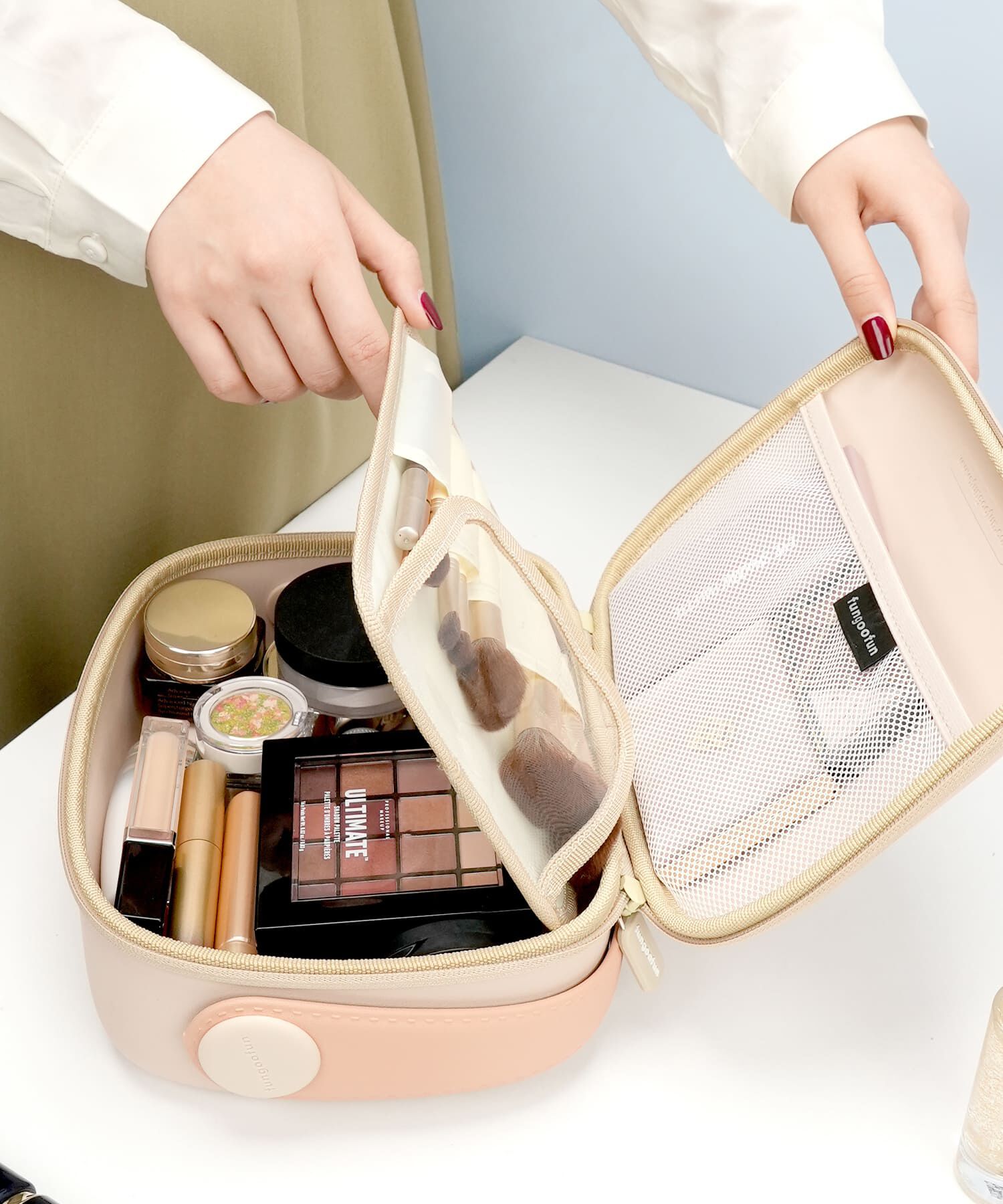 fungoofun「【WEB限定】EVAワイドマルチポーチ/G-0018 ポーチ 人気 売れてる 柔らかい」|ハンドバッグ|BEIGE