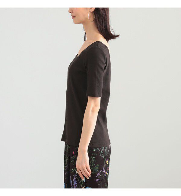 BEAMS SELECTION for WOMEN「【別注】スタイリスト佐藤佳菜子 &times; SLOANE / スクエアネック リブ Tシャツ」|Tシャツ・カットソー|