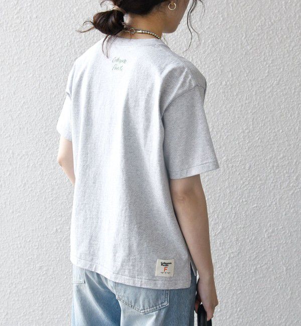 SHIPS any「【SHIPS any別注】Collegiate Pacific:〈洗濯機可能〉V ガゼット プリント & 刺繍 Tシャツ 25SS」|Tシャツ・カットソー|
