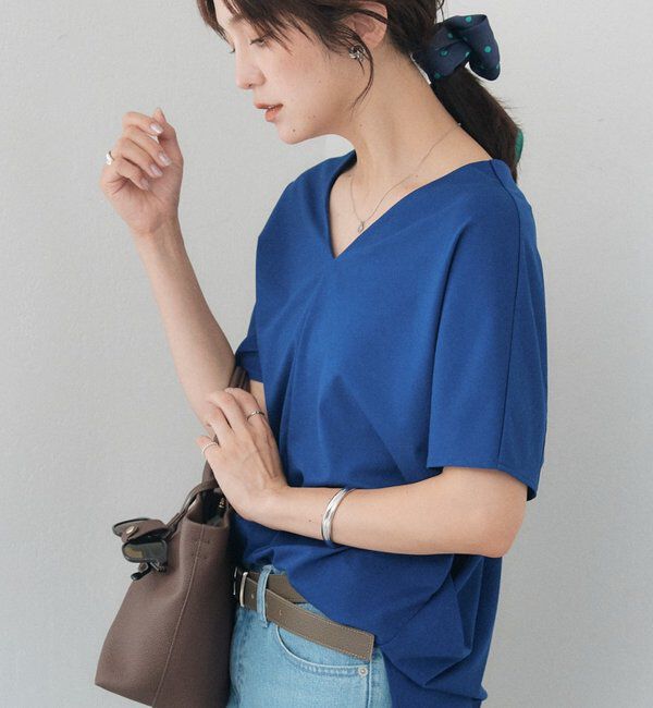  「【紫外線防止/セットアップ可】Vネックコクーンカットソー」|Tシャツ・カットソー|ブルー