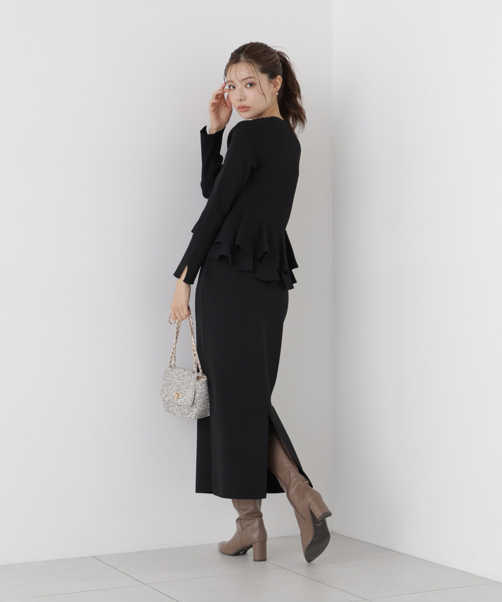 PROPORTION BODY DRESSING「変形ペプラムニットセットアップ 26AW」|ワンピース|