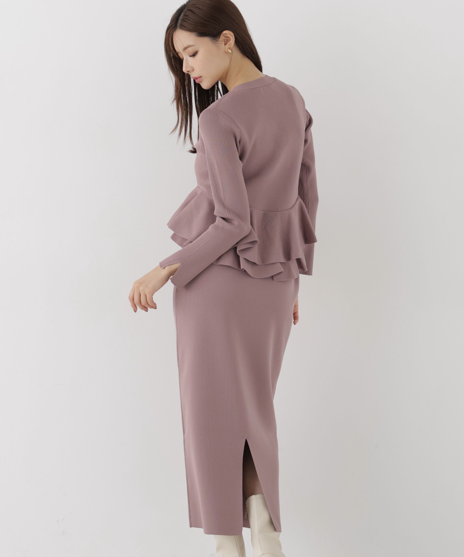 PROPORTION BODY DRESSING「変形ペプラムニットセットアップ 26AW」|ワンピース|
