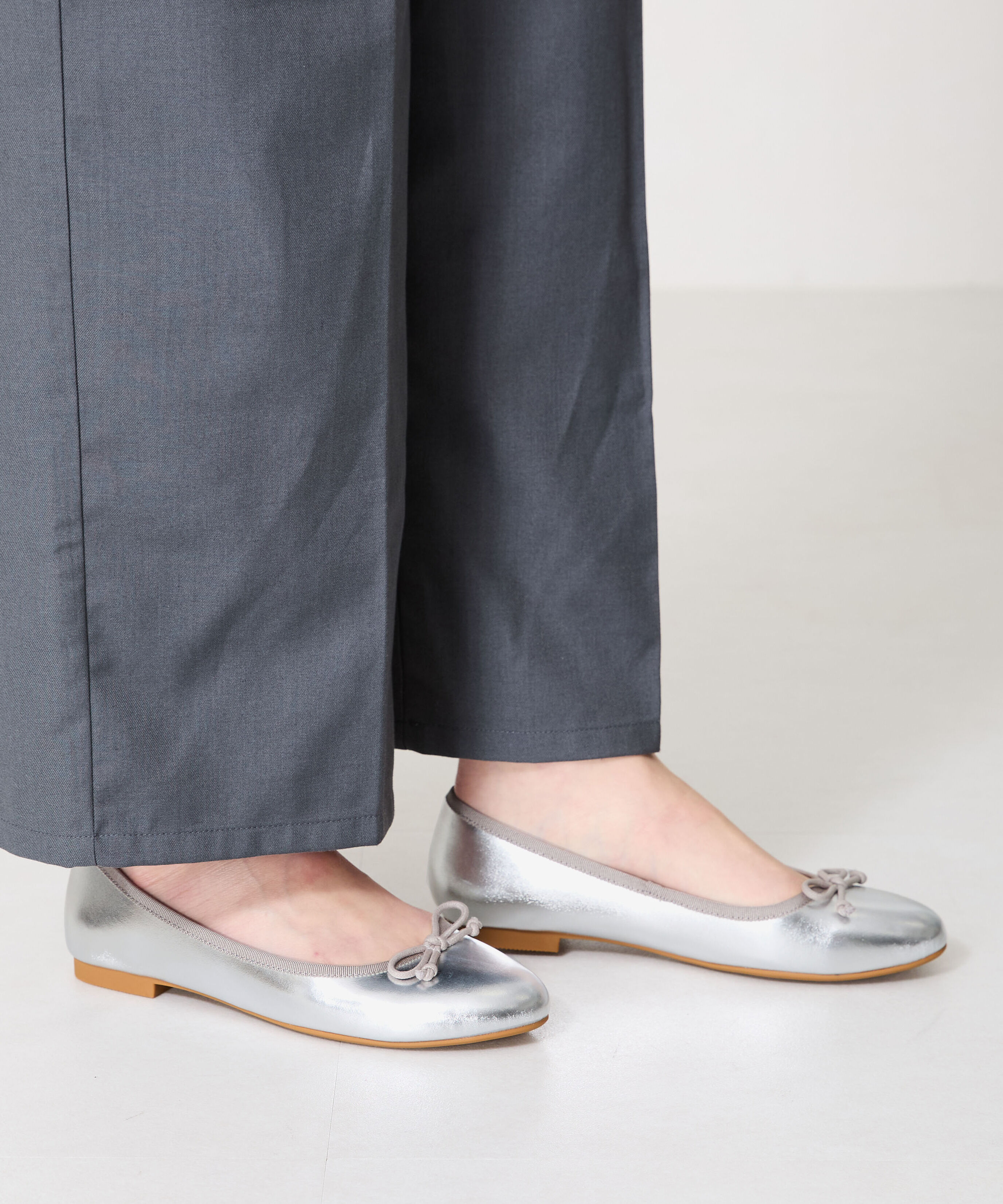 ORiental TRaffic「【 WEB限定 】 バレエシューズ /R-4006 パンプス フラット 厚手クッション エナメル ヒール1cm」|パンプス|