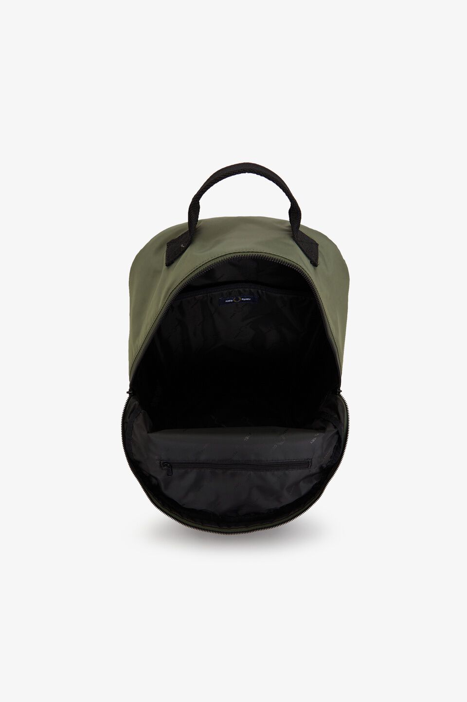 FRED PERRY 「FRED PERRY／CRINKLE NYLON BACKPACK／クリンクルナイロンバックパック」|リュック|