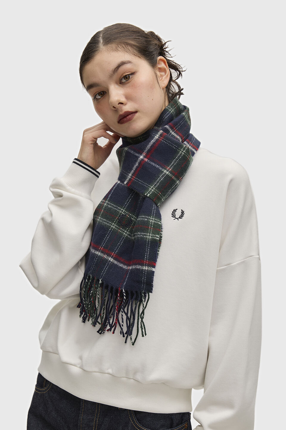 FRED PERRY 「FRED PERRY／Lambswool　Scarf／ワンポイントロゴ刺繍 チェック柄ラムウールマフラー」|マフラー|TARTAN