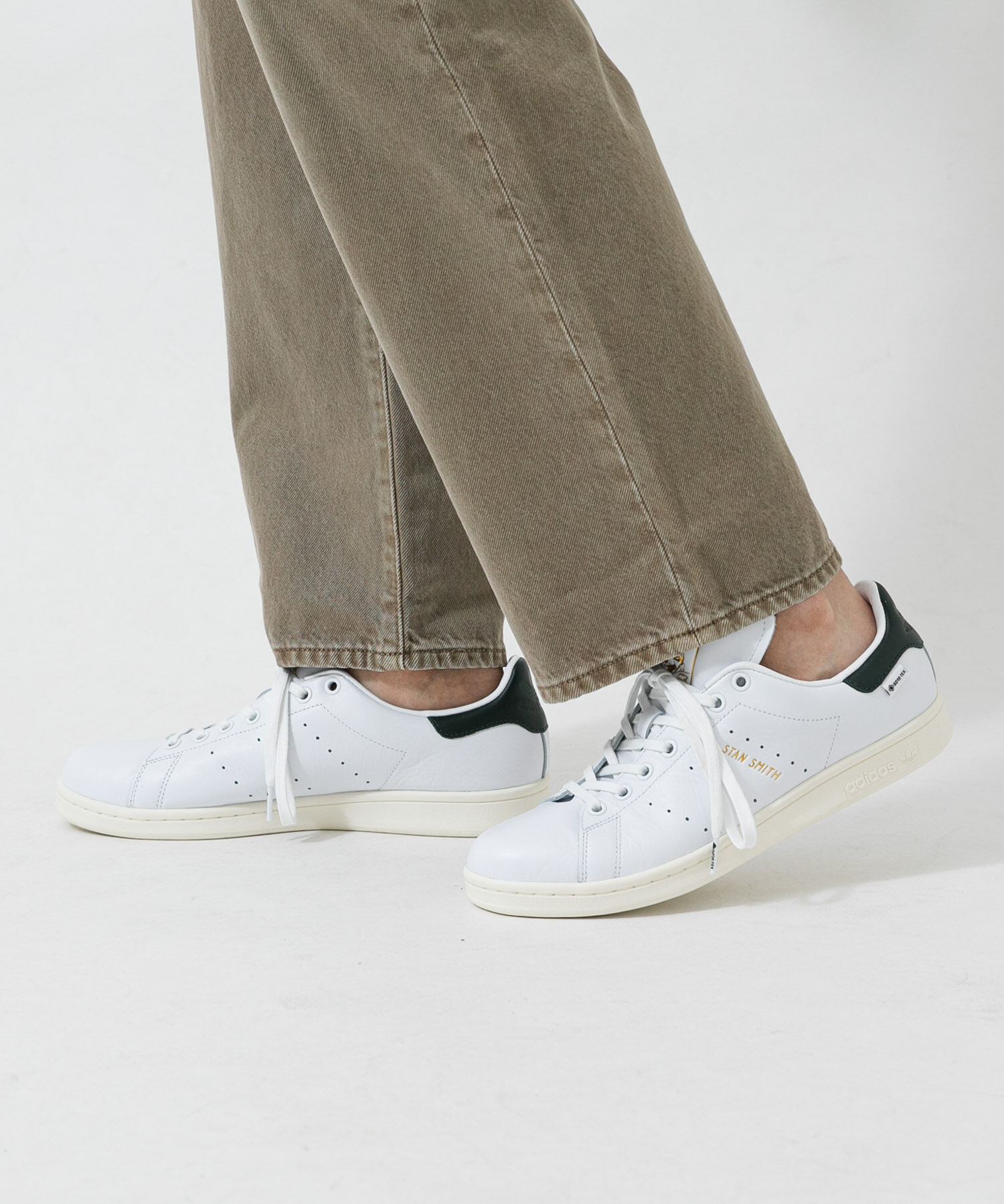 URBAN RESEARCH「adidas　STAN SMITH GTX」|スニーカー|ホワイト系その他