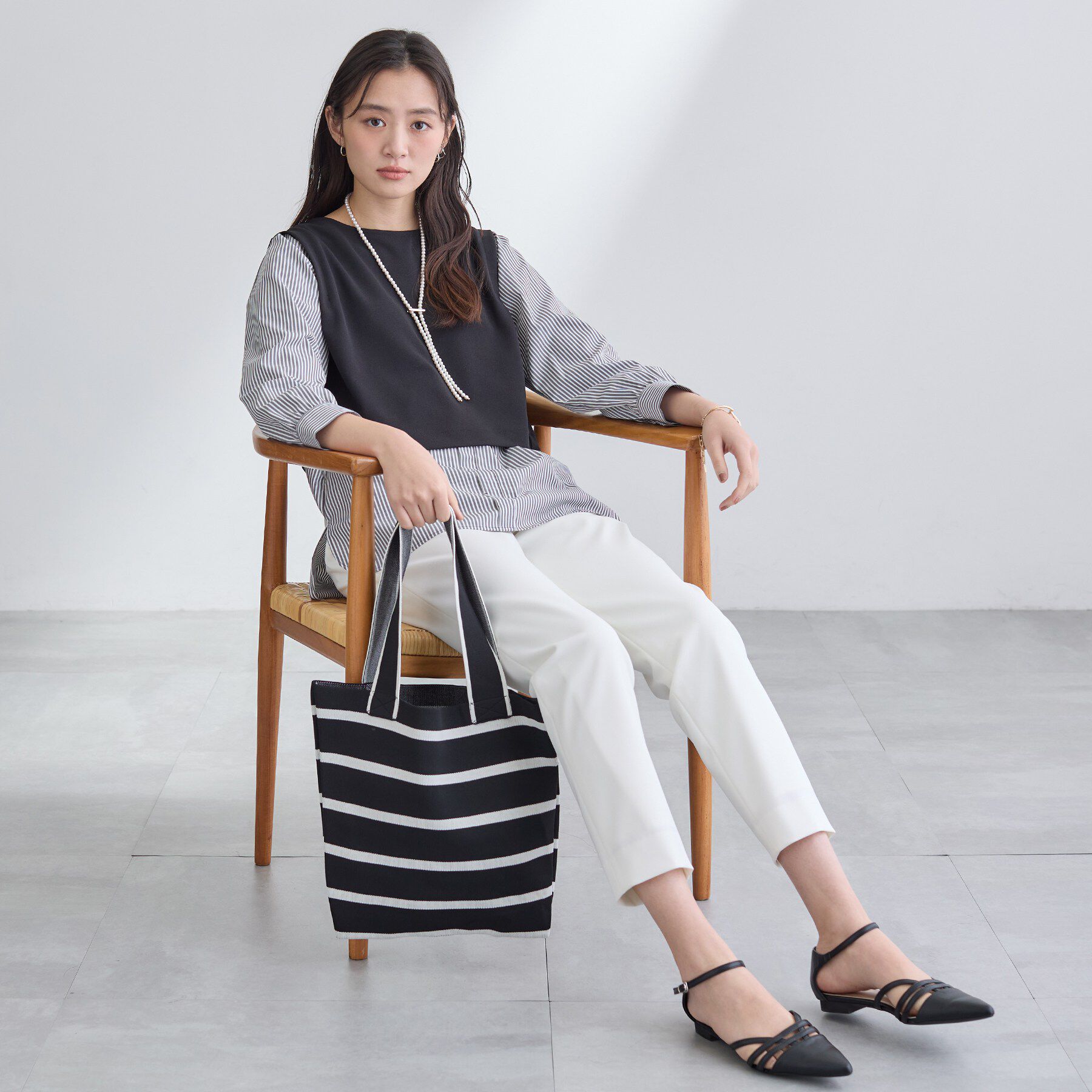INDIVI「【WEB限定カラー／A4収納】柄ニットバッグ」|トートバッグ|
