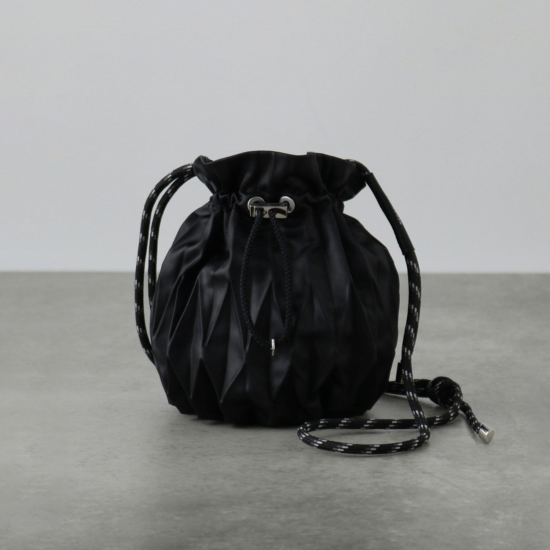 GALLEST「【RECAMIER】プリーツ巾着 small」|ショルダー・メッセンジャー|ブラック(019)