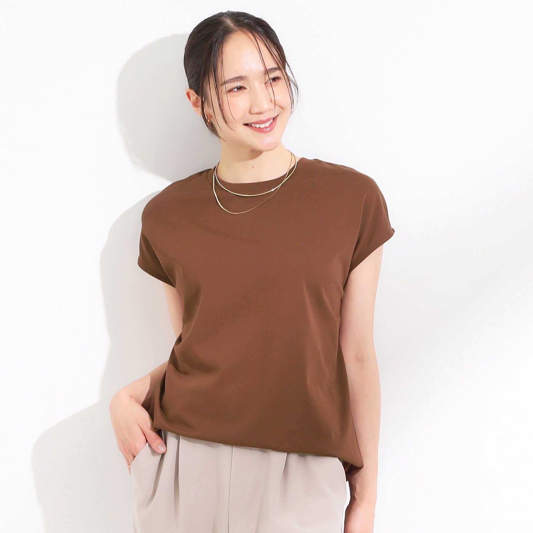 SHOO･LA･RUE「【S-LL/汗ジミ軽減/ひんやり/UV】インせず着られる フレンチスリーブTシャツ」|Tシャツ・カットソー|
