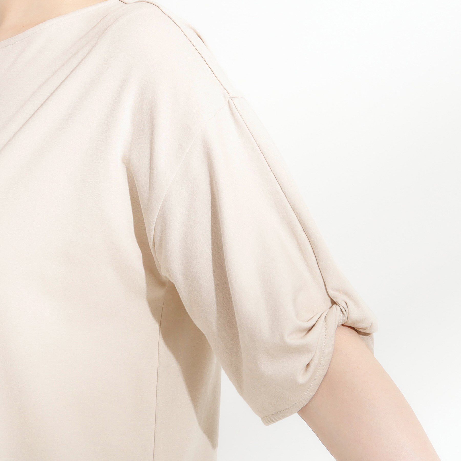 SHOO･LA･RUE「【ひんやり/洗える/S-LL】袖ねじりシルケットトップス」|Tシャツ・カットソー|