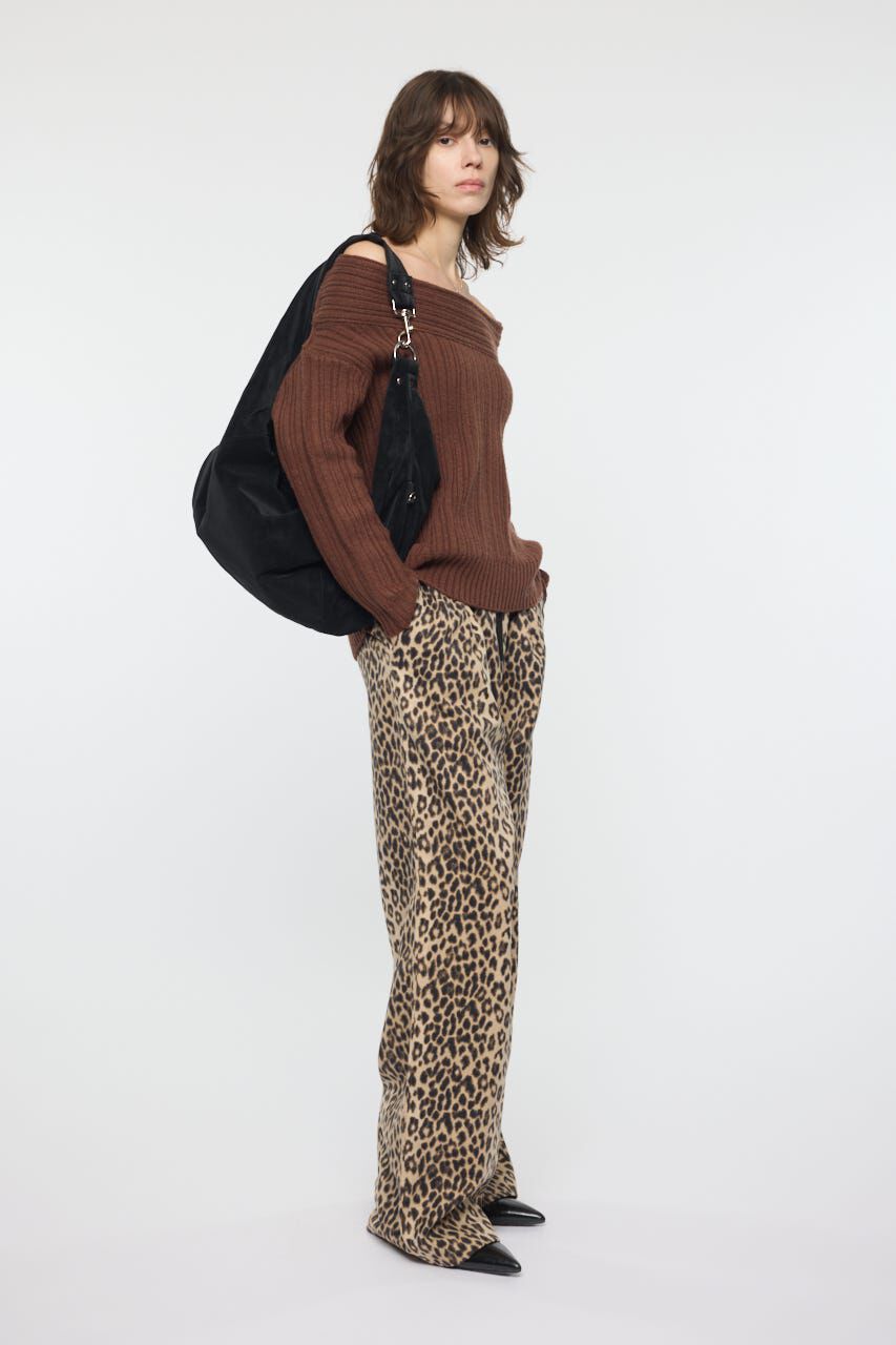 MOUSSY「OVER RIB OFF SHOULDER トップス」|ニット・セーター|