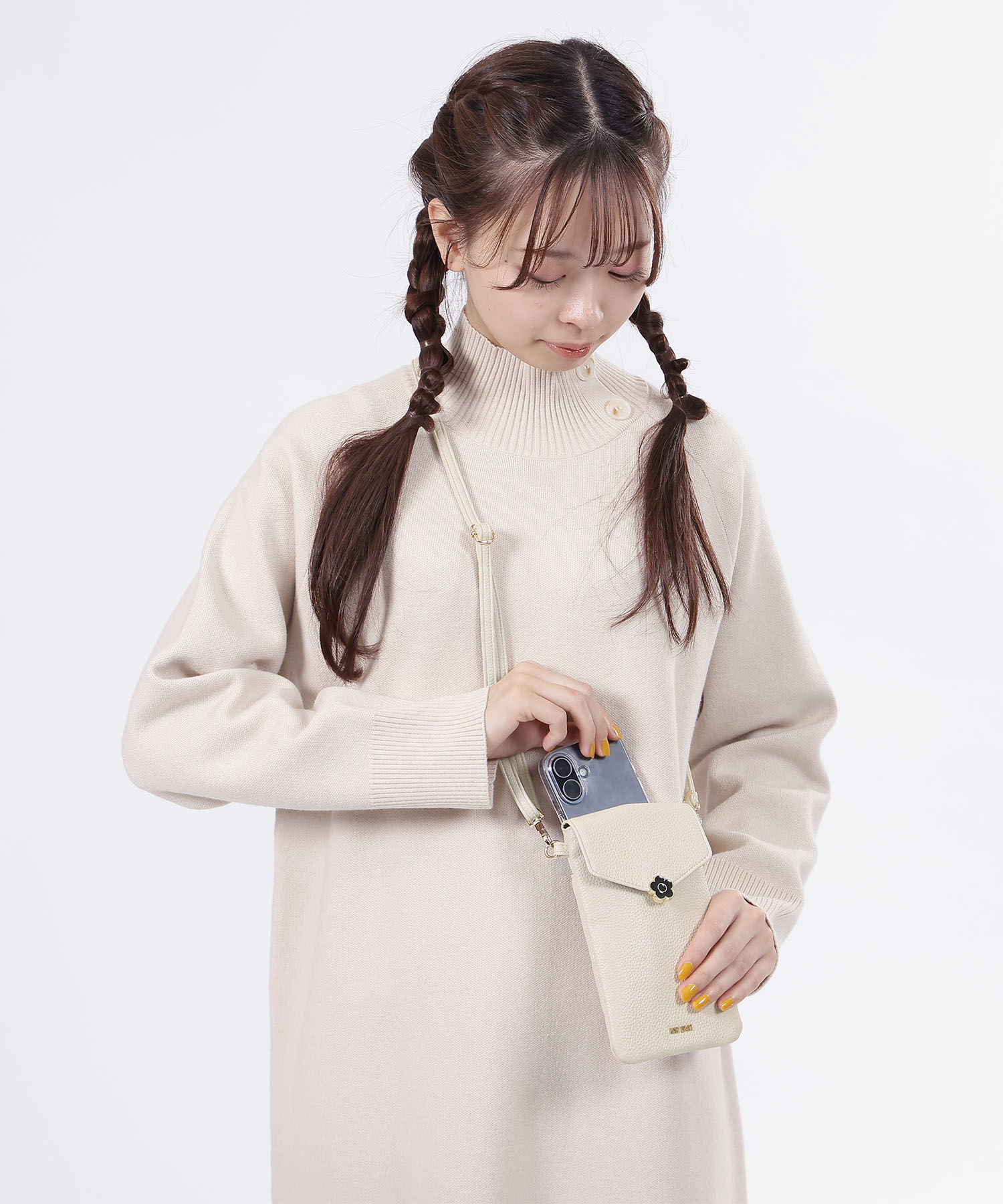MARY QUANT「エポデイジーエンベロープ モバイルショルダー」|ショルダー・メッセンジャー|