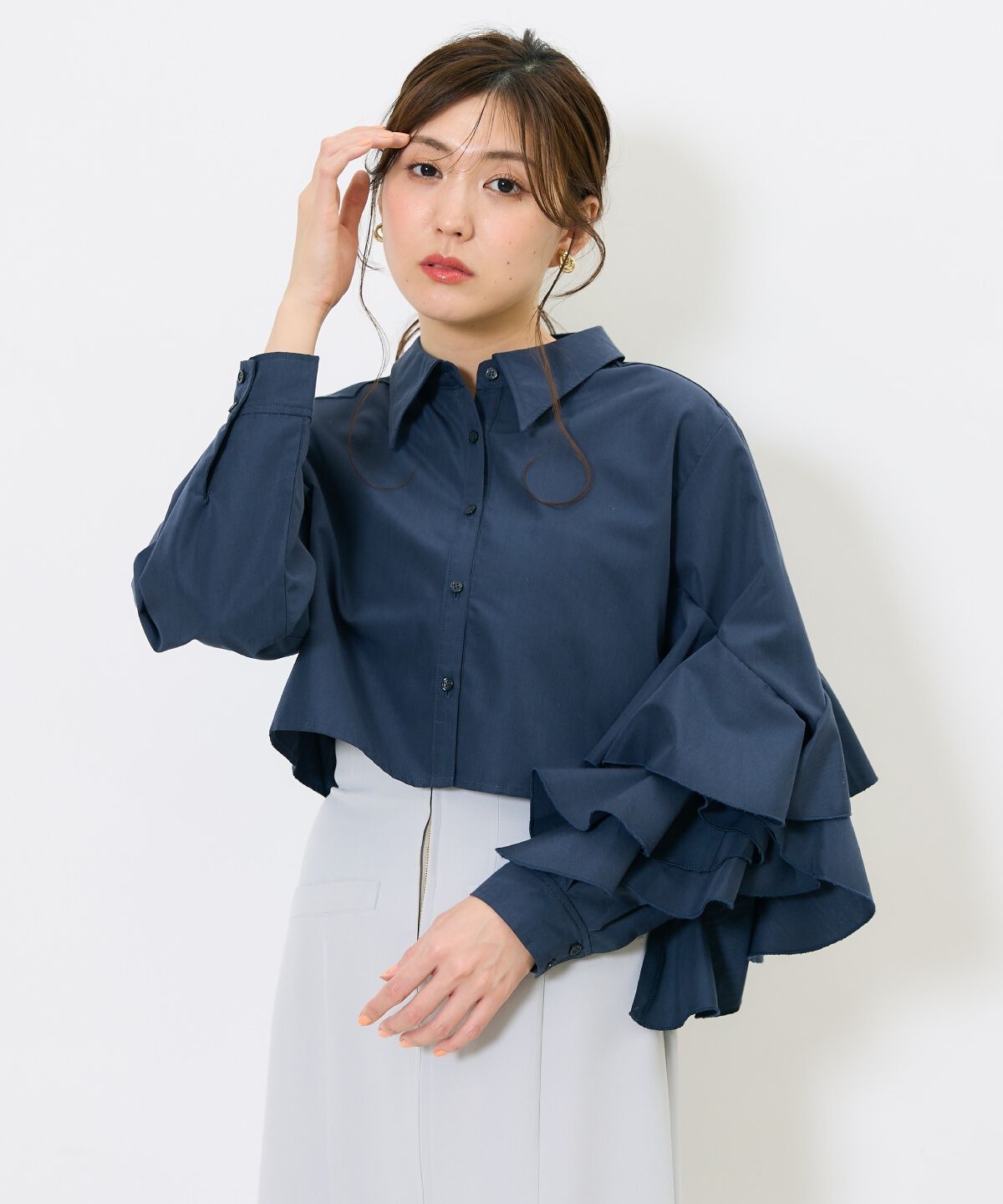 アンドクチュール「アシメフリルクロップドシャツ」|シャツ・ブラウス|ネイビー