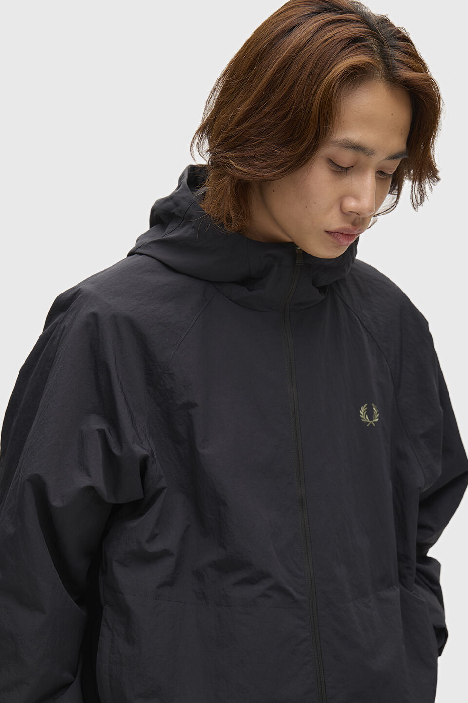 FRED PERRY 「FRED PERRY／Oversized Hooded Shell Jacket／オーバーサイズフードシェルジャケット」|ブルゾン・スタジャン|