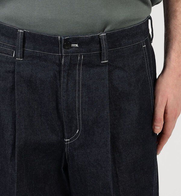 TOMORROWLAND MENS「9.5OZコットンデニム 1プリーツバレルパンツ」|デニム|