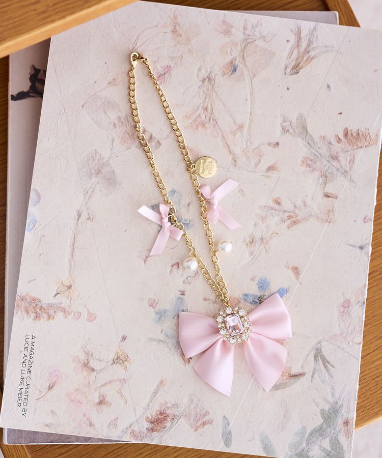 Maison de FLEUR「ビジューリボンパールバッグチャーム」|その他|ピンク