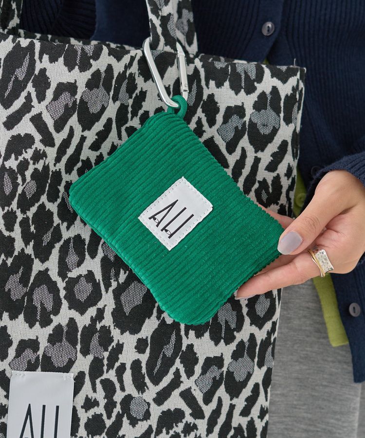 AMERICAN HOLIC「【ホリホリ】カラビナコーデュロイミニポーチチャーム」|その他|Green
